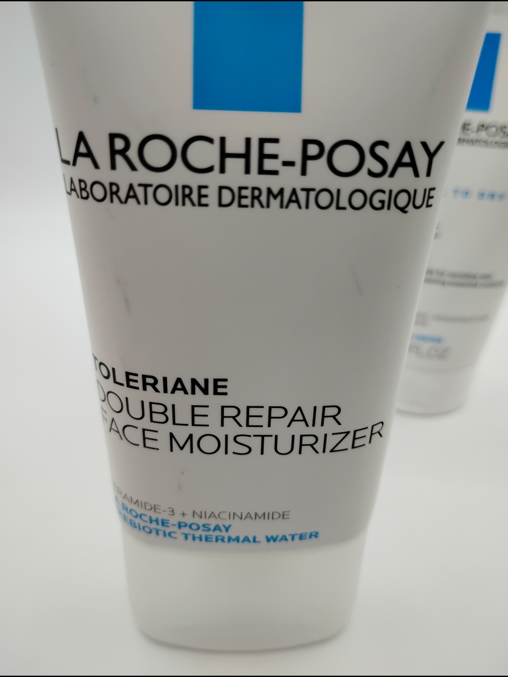 La Roche-Posay Effaclar Duo Dual Action Acne Cleanser & Prebiotic Thermal Water - Picture 7 of 9